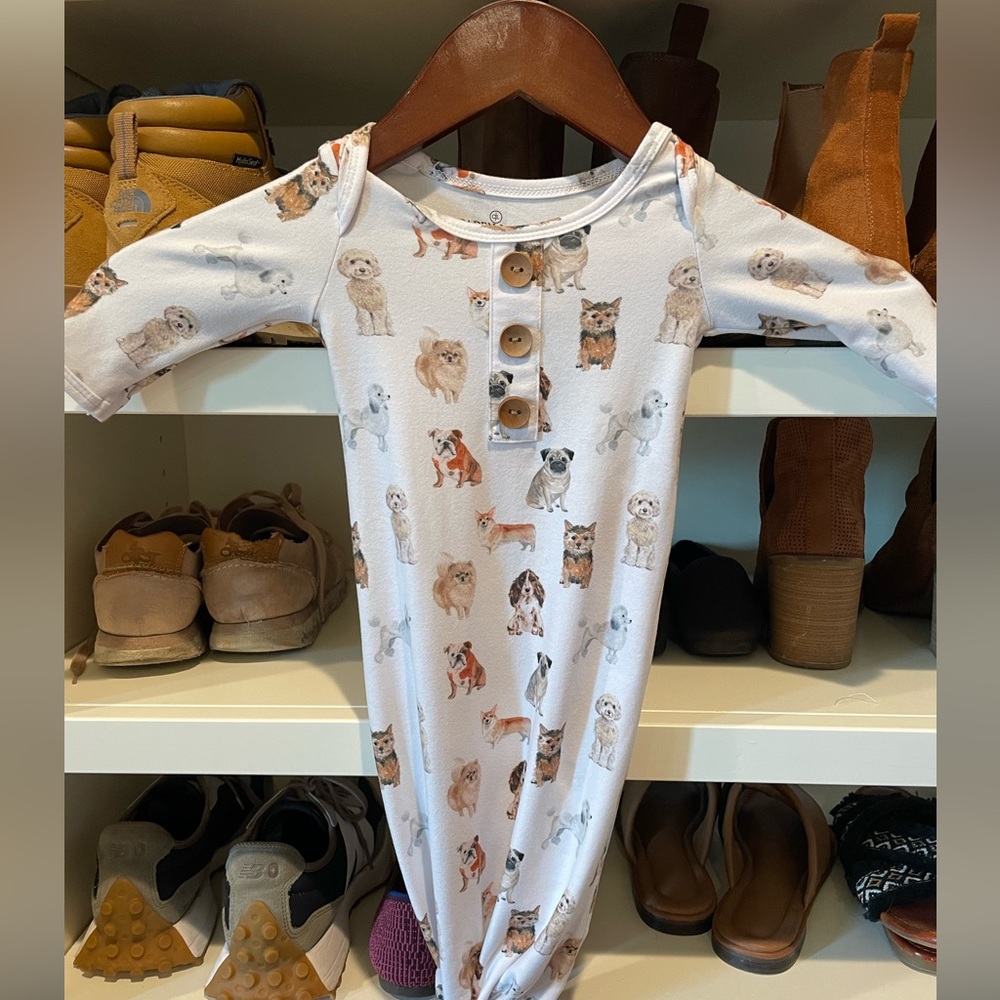 Caden Lane newborn knotted gown and hat set